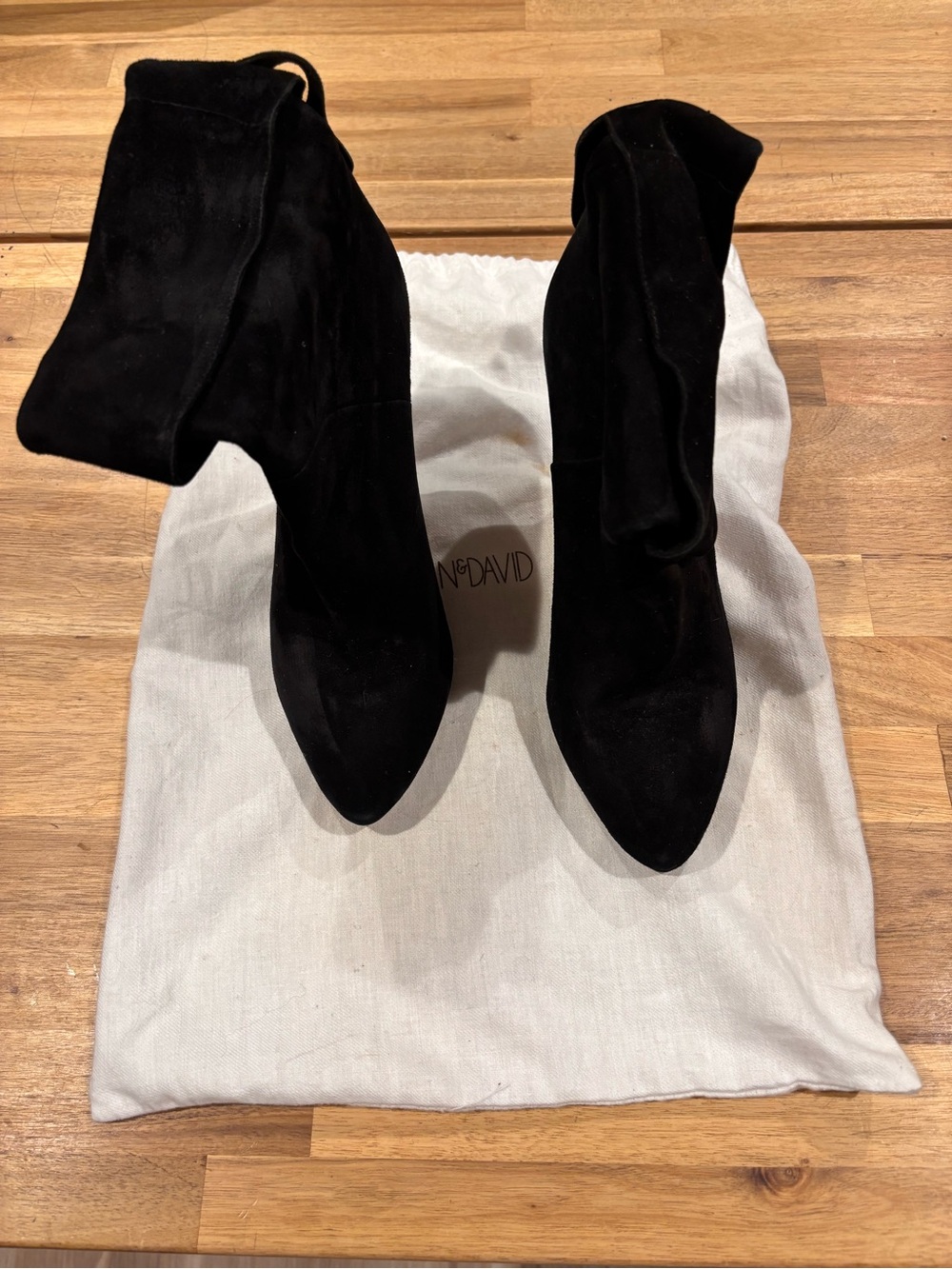 JOAN & DAVID Black Suede Pointed Toe Ankle Boots SZ 6.5. Good Condition.